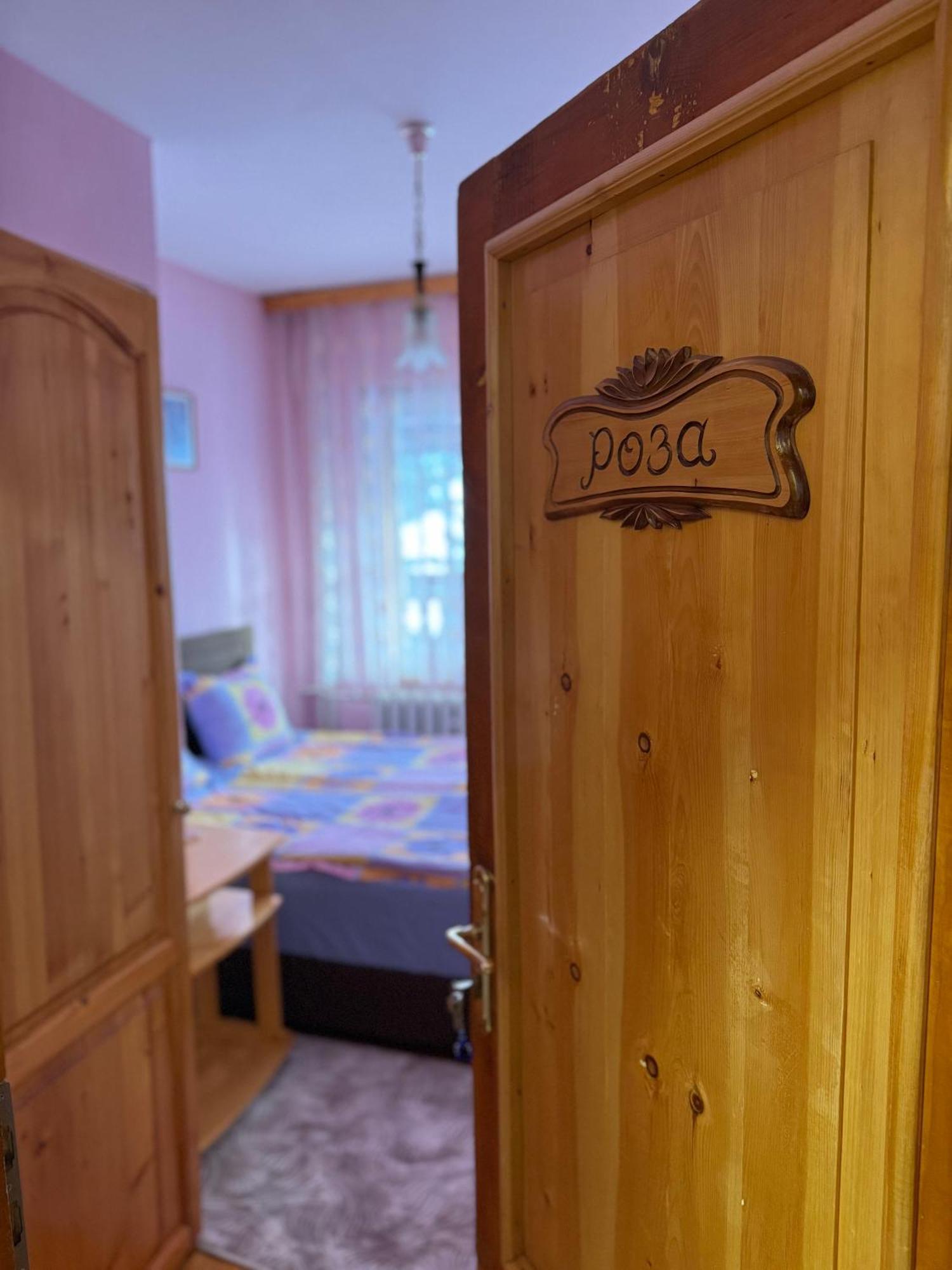 Mama Emiliya Guest House Beli Iskar Luaran gambar