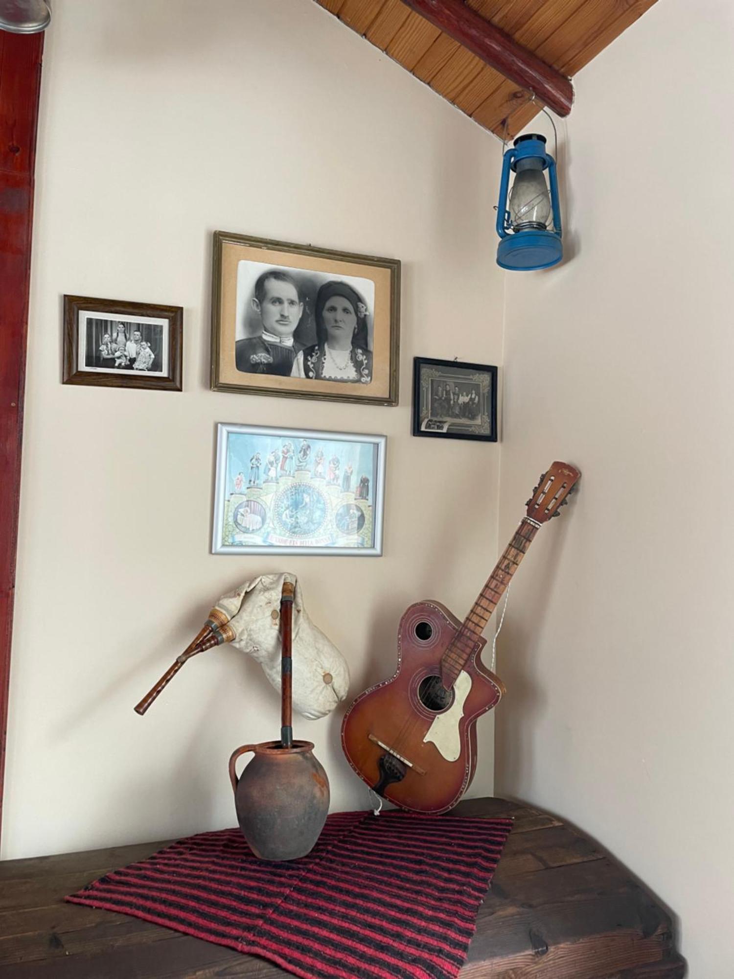Mama Emiliya Guest House Beli Iskar Luaran gambar